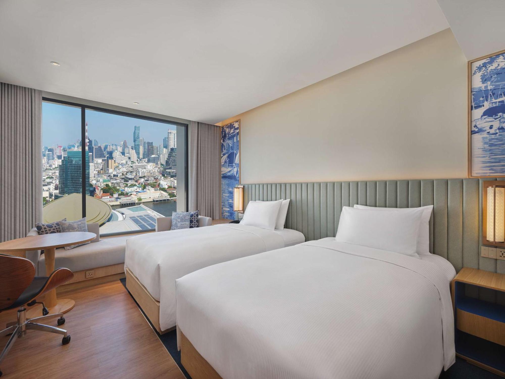 Hilton Garden Inn Bangkok Riverside Екстериор снимка