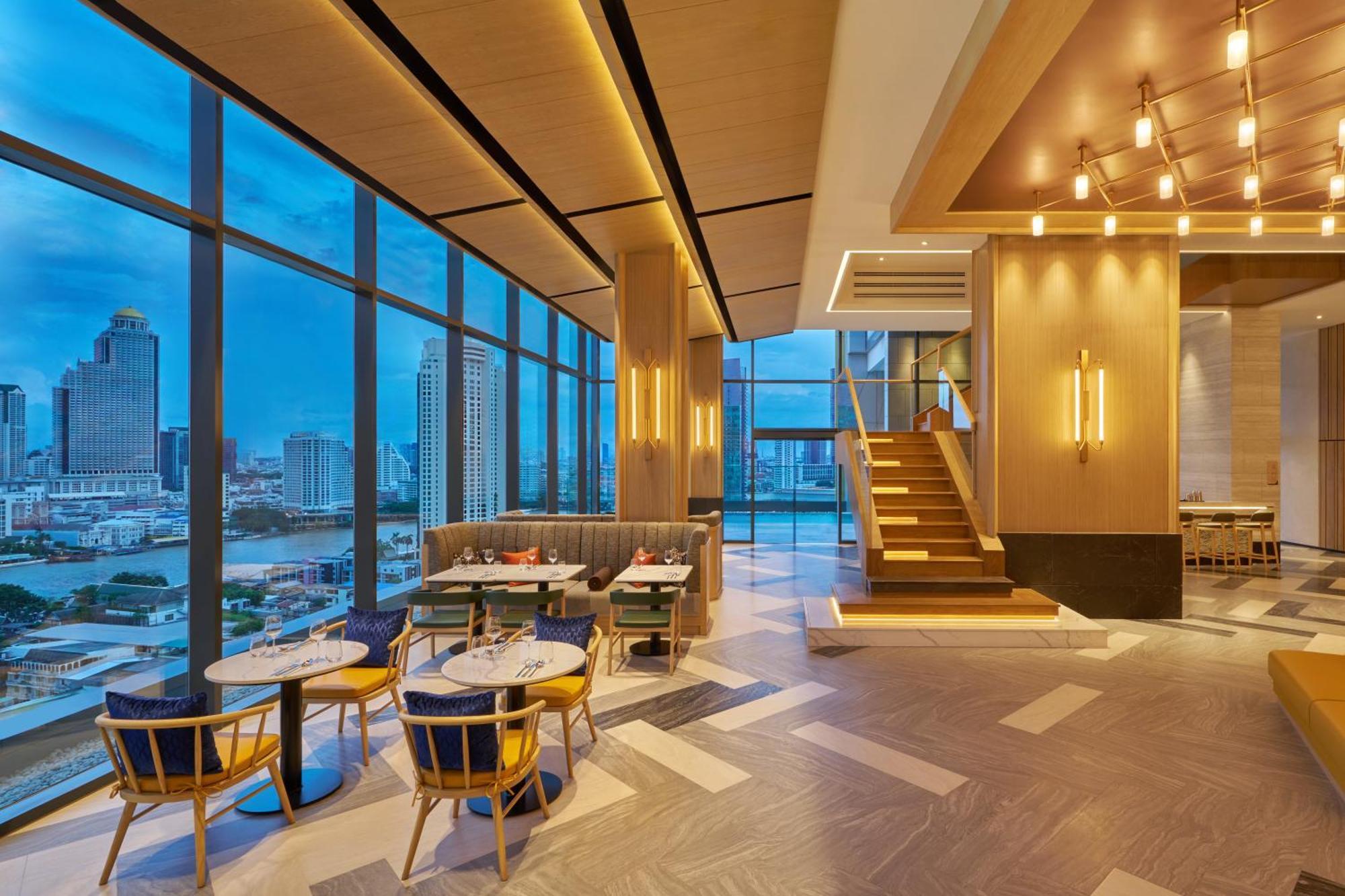 Hilton Garden Inn Bangkok Riverside Екстериор снимка
